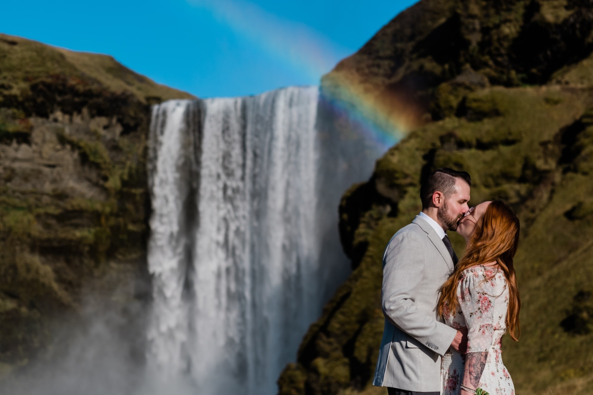 Lisa-Digiglio-Iceland-Epic-Skogafoss-Elopement-2-min