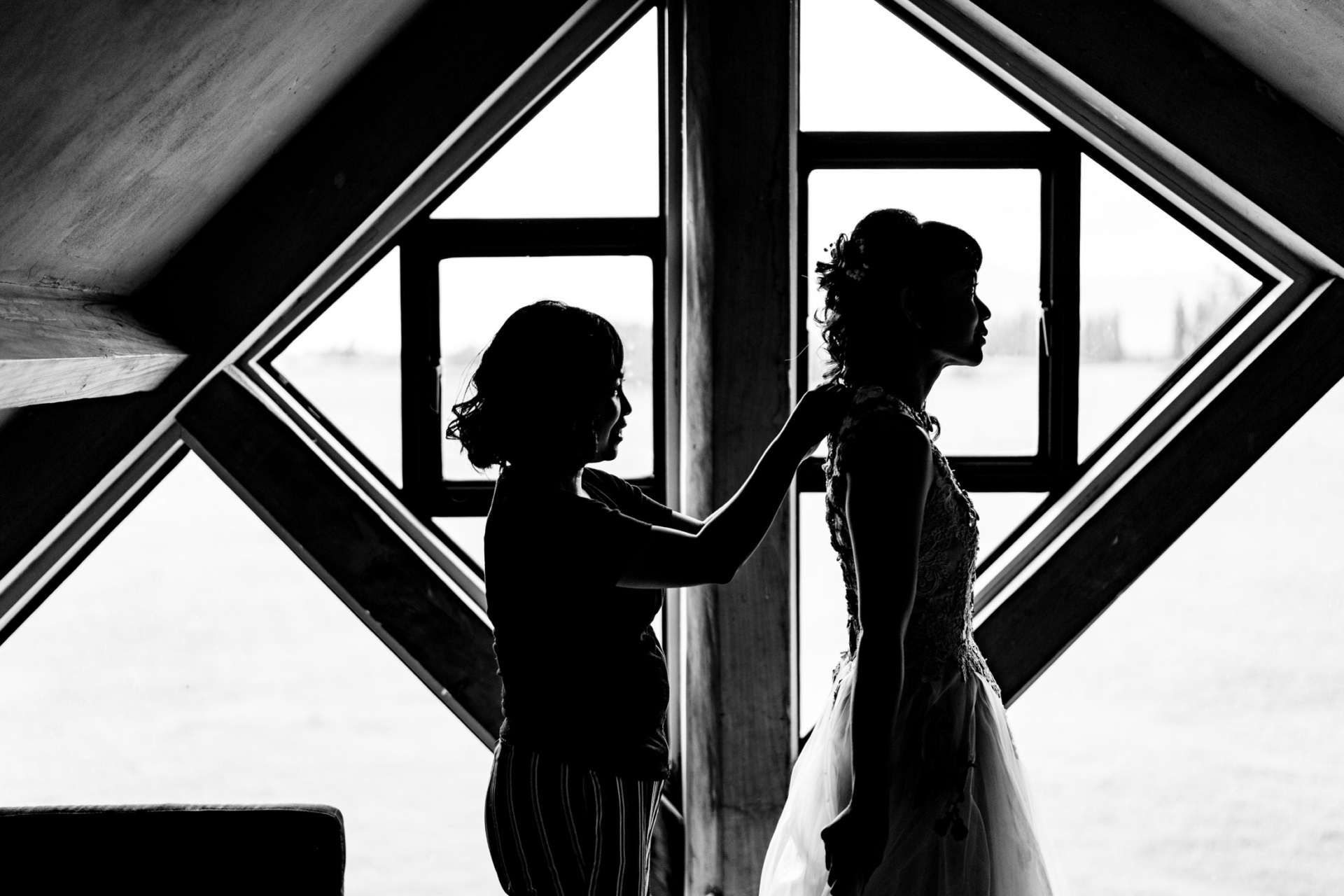 hobbiton-wedding-matamata-cambridge-venue-auckland-photographer-videographer-lord-of-the-rings-house-with-no-nails-dog-weddings-highlight-11