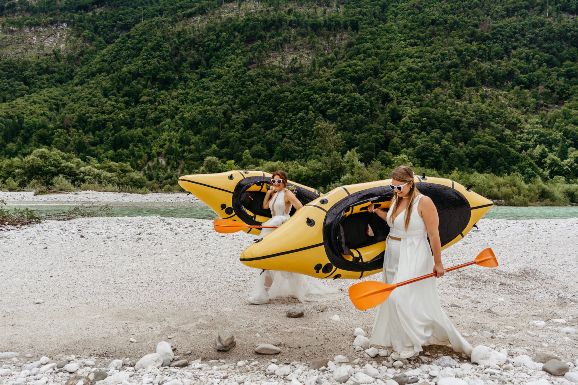 Soca-River-Elopement-Slovenia-23-min