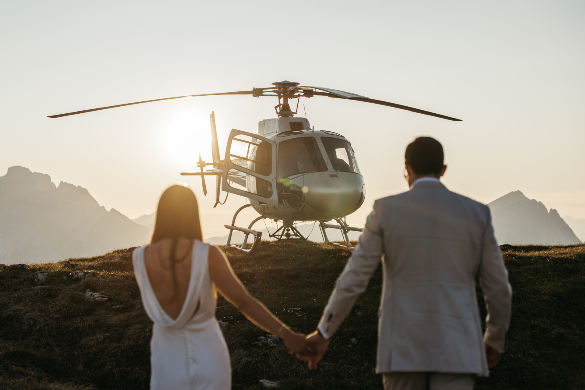 Sunset-Helicopter-Cadini-di-Misurina-Dolomites-Elopement-13-min