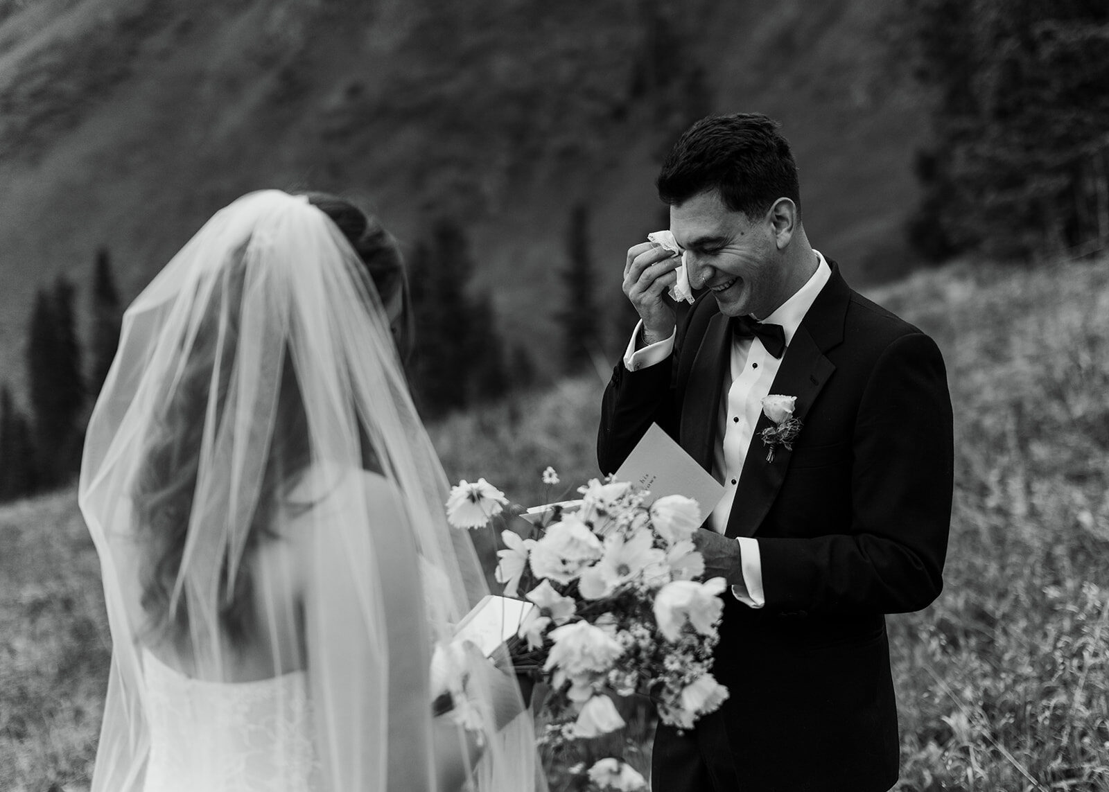 Izzy-and-Alex-Elopement-Previews54_websize-3