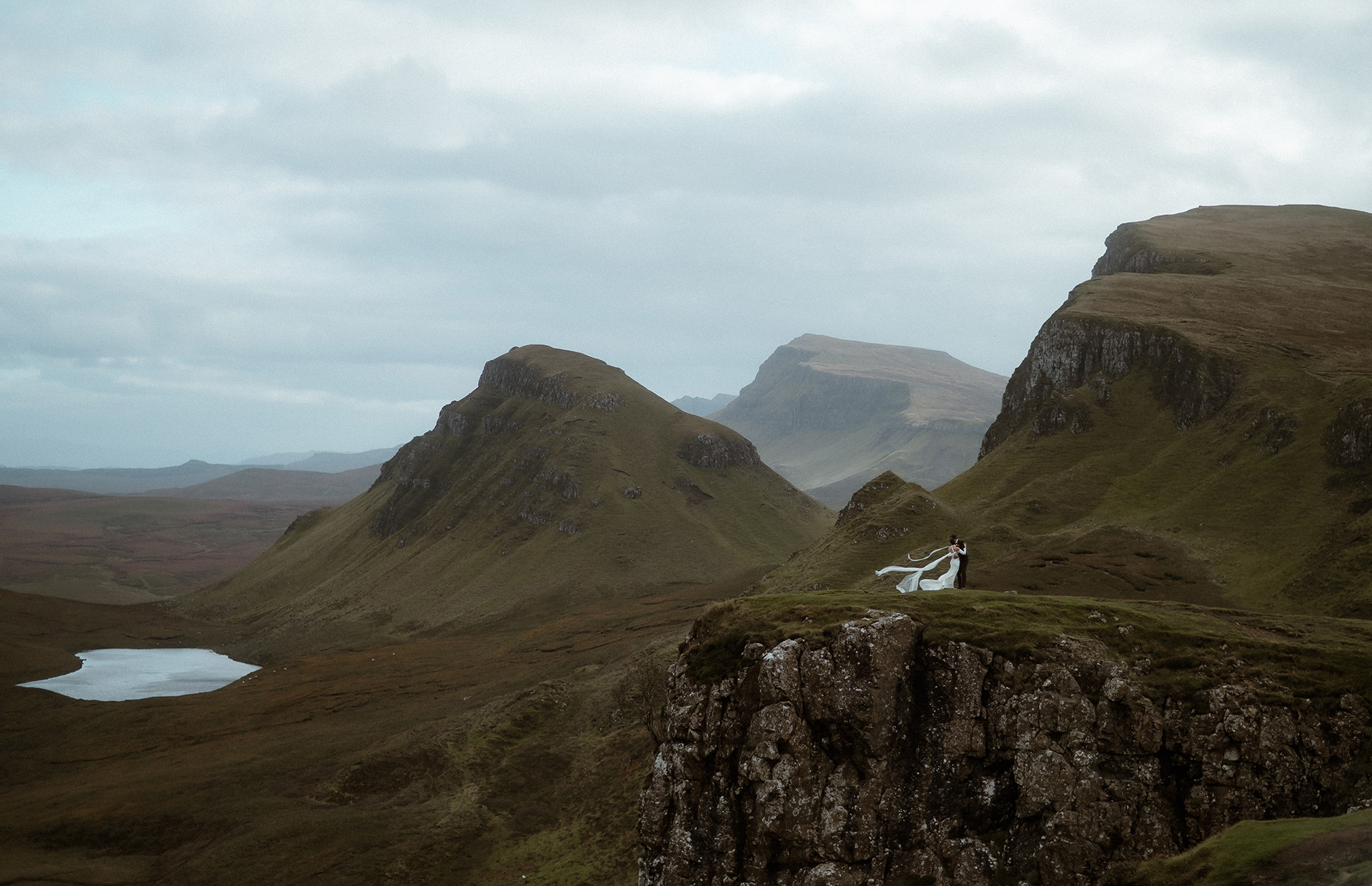 Quiraing-Isle-of-Skye-elopement-1