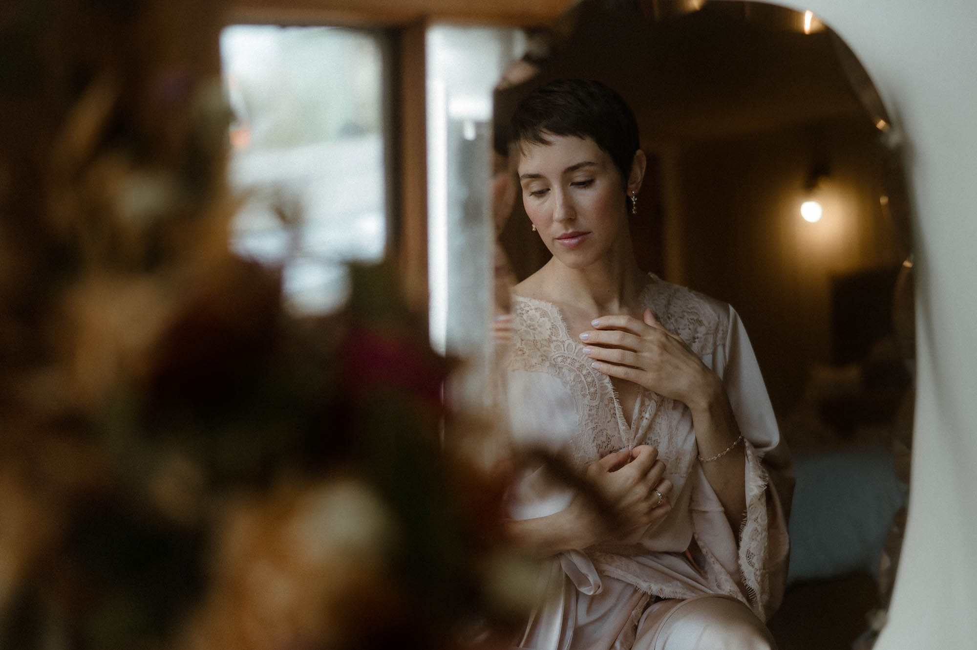 scotland-elopement-getting-ready-by-the-soulbounders