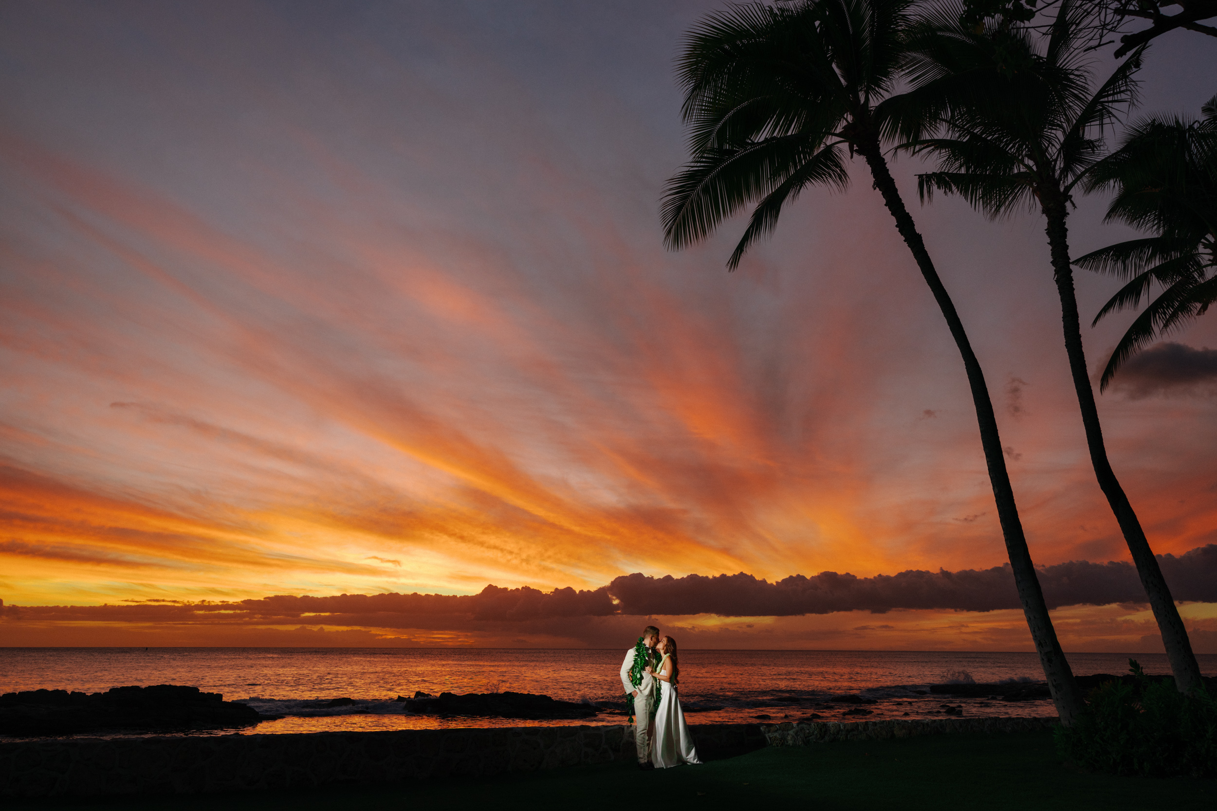 Lanikuhonu-cultural-institute-wedding-photos-1